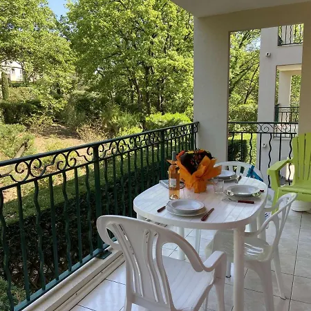 公寓 2p Calme Avec Piscine, Terrasse Et Parking - - Fr-1-226a-78 Fréjus